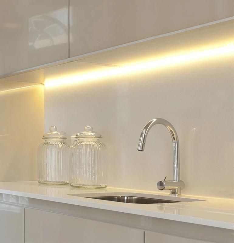 Waterevolution Flow misturador de cozinha cromado com bica extensível T15501