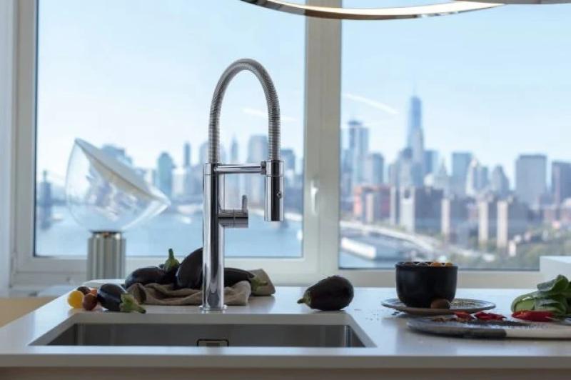 Franke Pescara Semi Pro L Torneira de Cozinha com Bica Flexível Cromada 115.0393.975