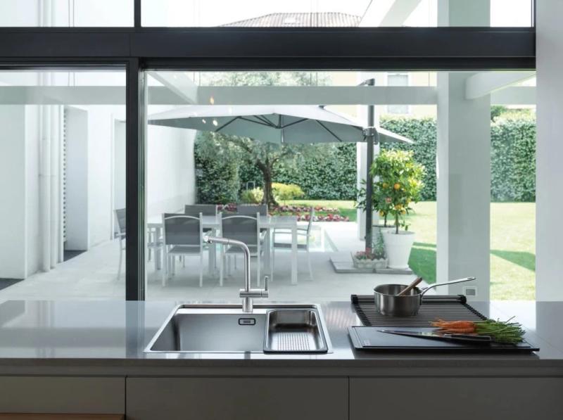 Torneira de cozinha Franke RVS escovada Atlas Neo com bico retrátil inox 115.0521.438