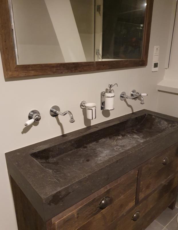 Mistura de lavatório embutida nostálgica PB Vintage com bica de 21cm em cromo