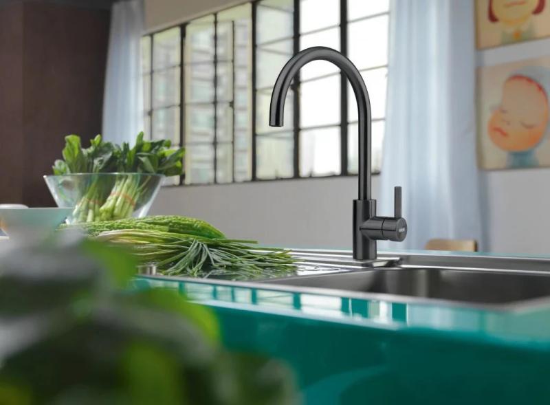 Torneira de Cozinha Franke Eos Neo com bica giratória, preto escovado 115.0613.590