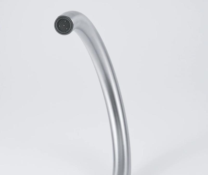 Torneira de Cozinha Franke Eos Neo com bico extensível e spray em PVD Gun Metal 115.0628.256