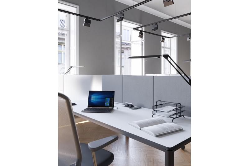 AVARO PLUS tomada retrátil 1208958670