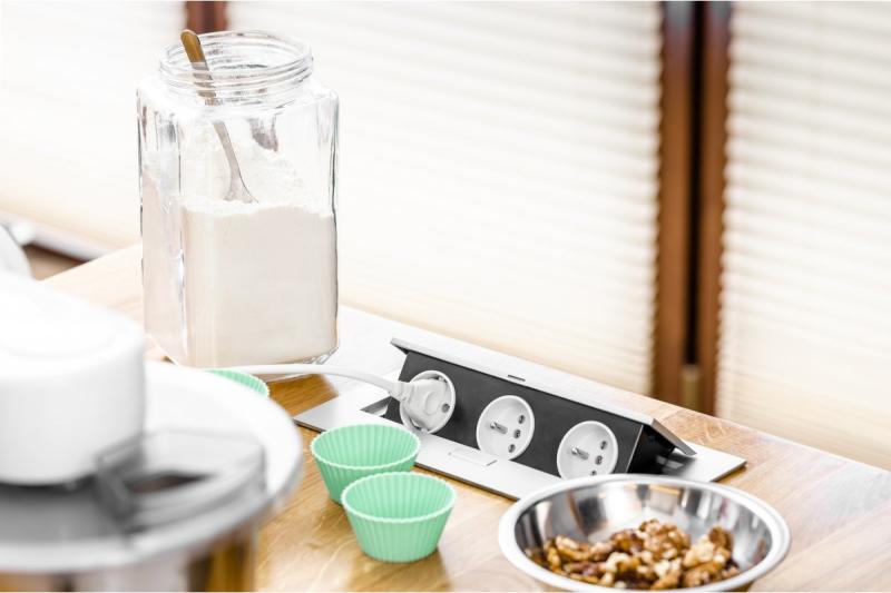 Soquete embutido retangular 1208958683