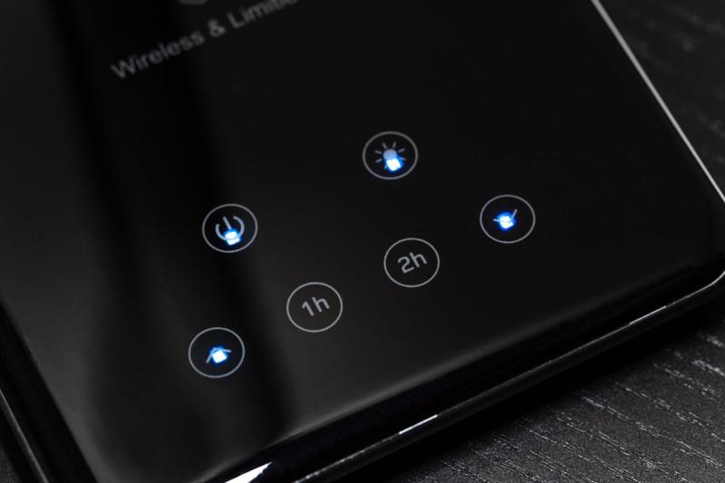 Lâmpada de Mesa Decorativa Tritton 6W 340lm AC220-240V 4-CCT Carregamento Sem Fio USB PF>0,5 RA>80 preto 1208962518