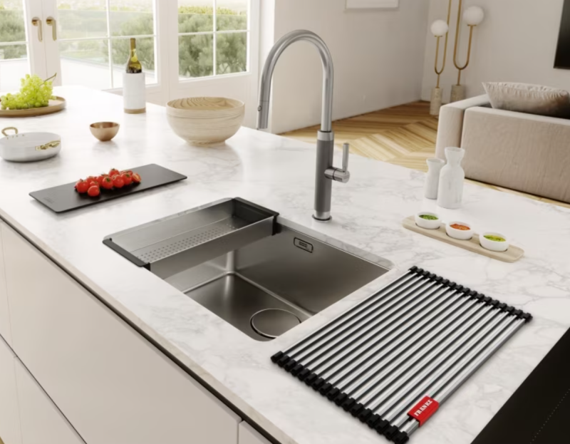 Franke Mythos Masterpiece Torneira de Cozinha com bica em J e bocal extensível totalmente em aço inoxidável 115.0711.554