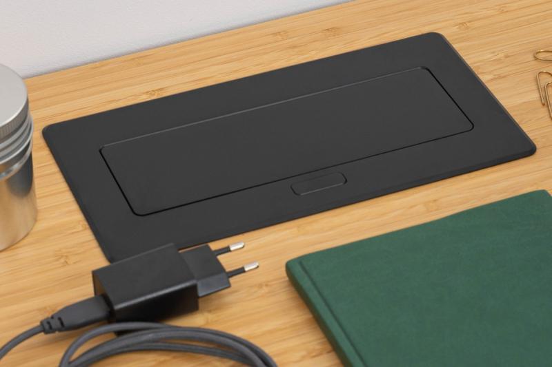 Tomada elétrica extraível SOFT