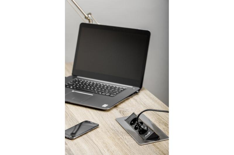 Extensão de mesa sem caixa, tomada tripla com ligação à terra, cabo de alimentação de 1,5 m com ficha, inox.