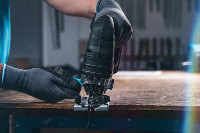 HÖGERT serra tico-tico a bateria, 18V, punho antivibração - sem bateria