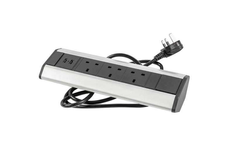 Cabo de extensão de mesa com 3 tomadas do tipo UK angulares, 2x USB 2.1A 5V (prata) SEM LOGO