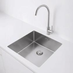 Pure.Sink Exclusivo pia RVS 40x40 cm raio de 10mm para embutir, instalação nivelada e sobreposição PEX4040-02