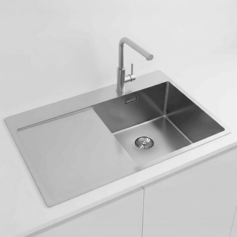 Pure.Sink Exclusivo Pia de aço inoxidável RVS com área de escorrimento 78x52 cm Torneira à direita PEX4078RT-02