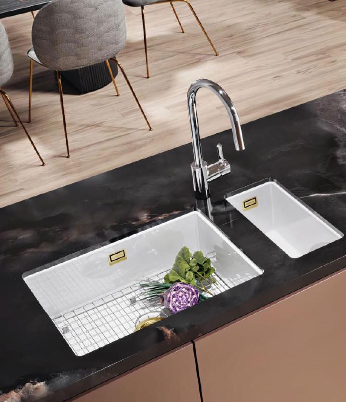 Ausmann Ceramic Ember Pia Cerâmica Branca Meia Embutida e de Montagem Superior 174 x 400 mm com Plugue Dourado 1208971501