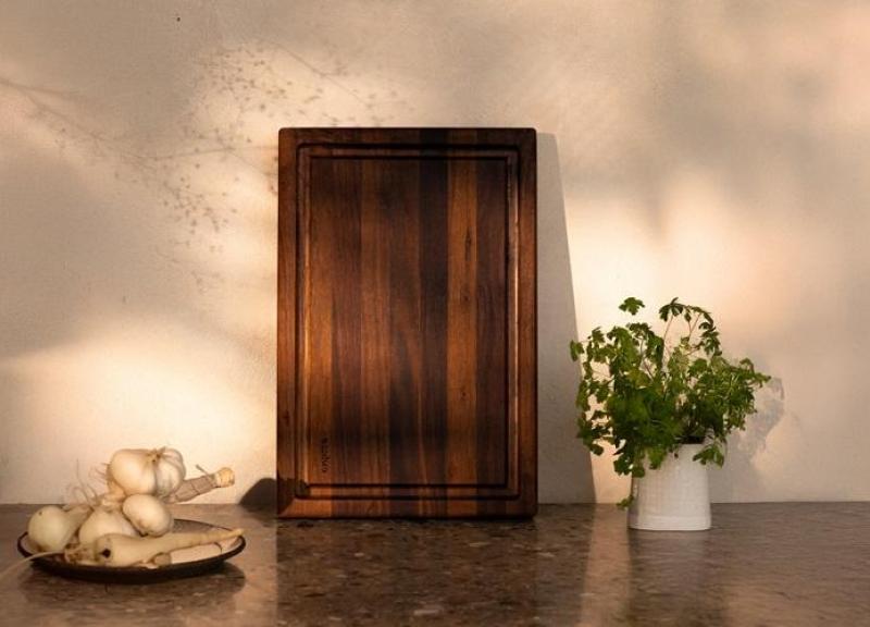 Woodsea Butcher Groove M - Tábua de Corte de Madeira de Noz com sulco de suco 50x38 cm 1208971535