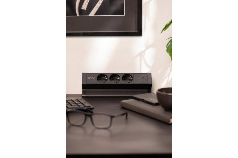 Tomada para móveis BASCO, 3xSHUKO, USB A+C, cabo 1,5 m, preto