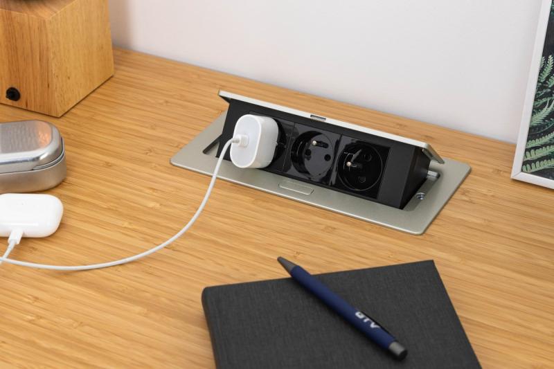 Tomada retrátil SOFT, cabo de alimentação 1,5m