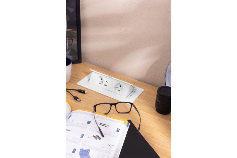 Tomada de Móveis MULTISOFT 2x Tomada com Aterramento, USB A+C, RJ45, Cabo de Alimentação com Plugue, Branco