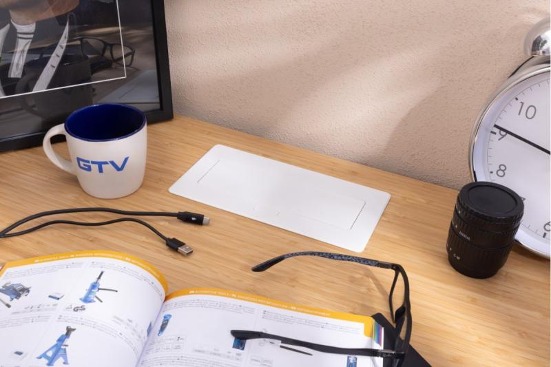 Tomada de Móveis MULTISOFT 2x Tomada com Aterramento, USB A+C, RJ45, Cabo de Alimentação com Plugue, Branco