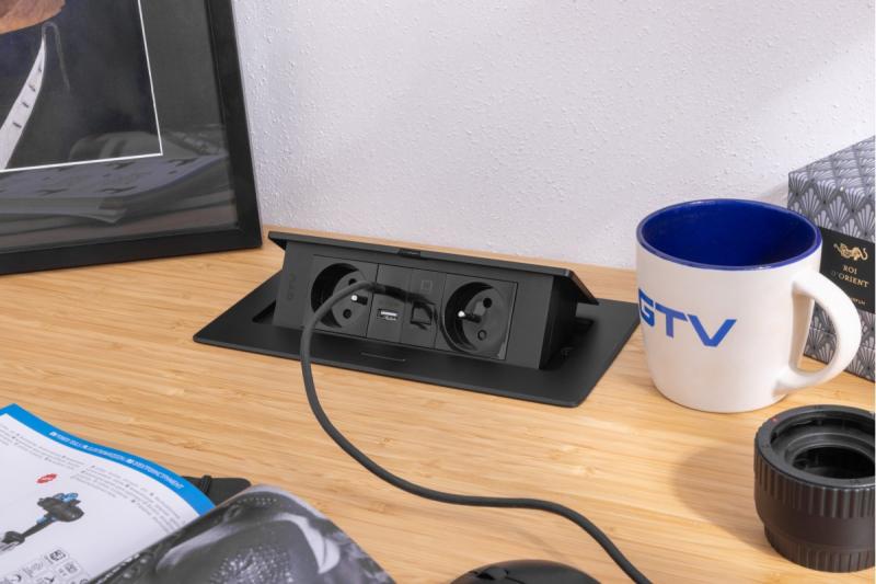 TOMADA DE MÓVEIS MULTISOFT 2x Tomada com Aterramento, USB A+C, RJ45, Cabo de Alimentação com Plugue, Preto