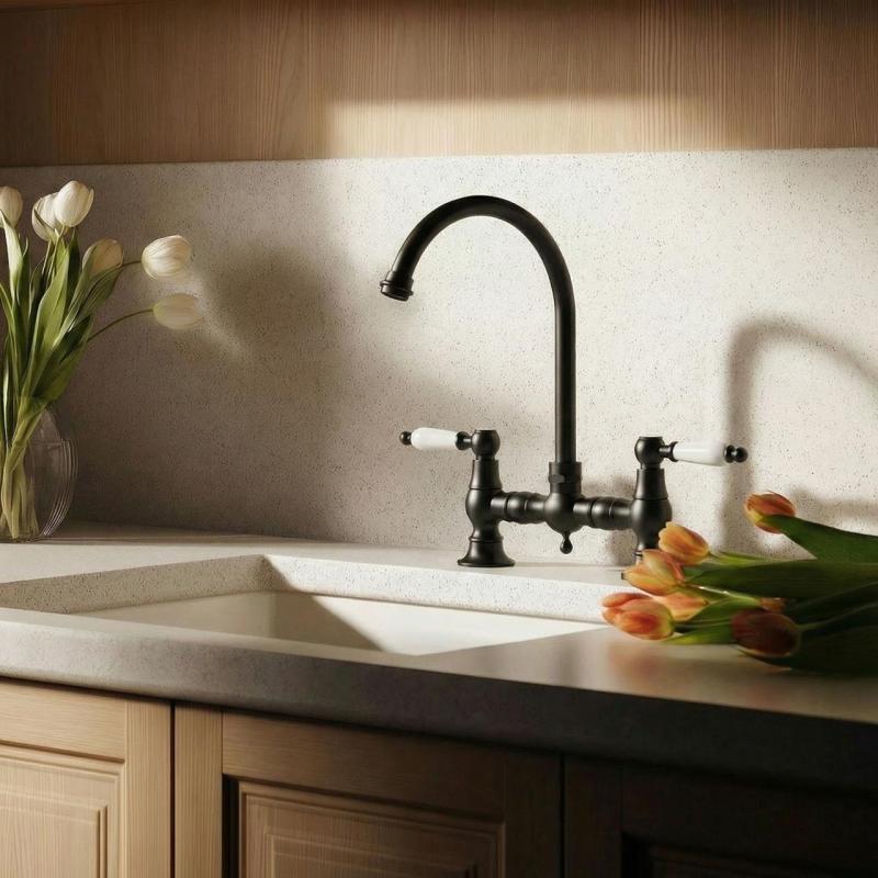 Aquanello Heritage Manor Torneira de cozinha clássica com estilo nostálgico, preta com manípulo branco e bico redondo BL-0011-HM