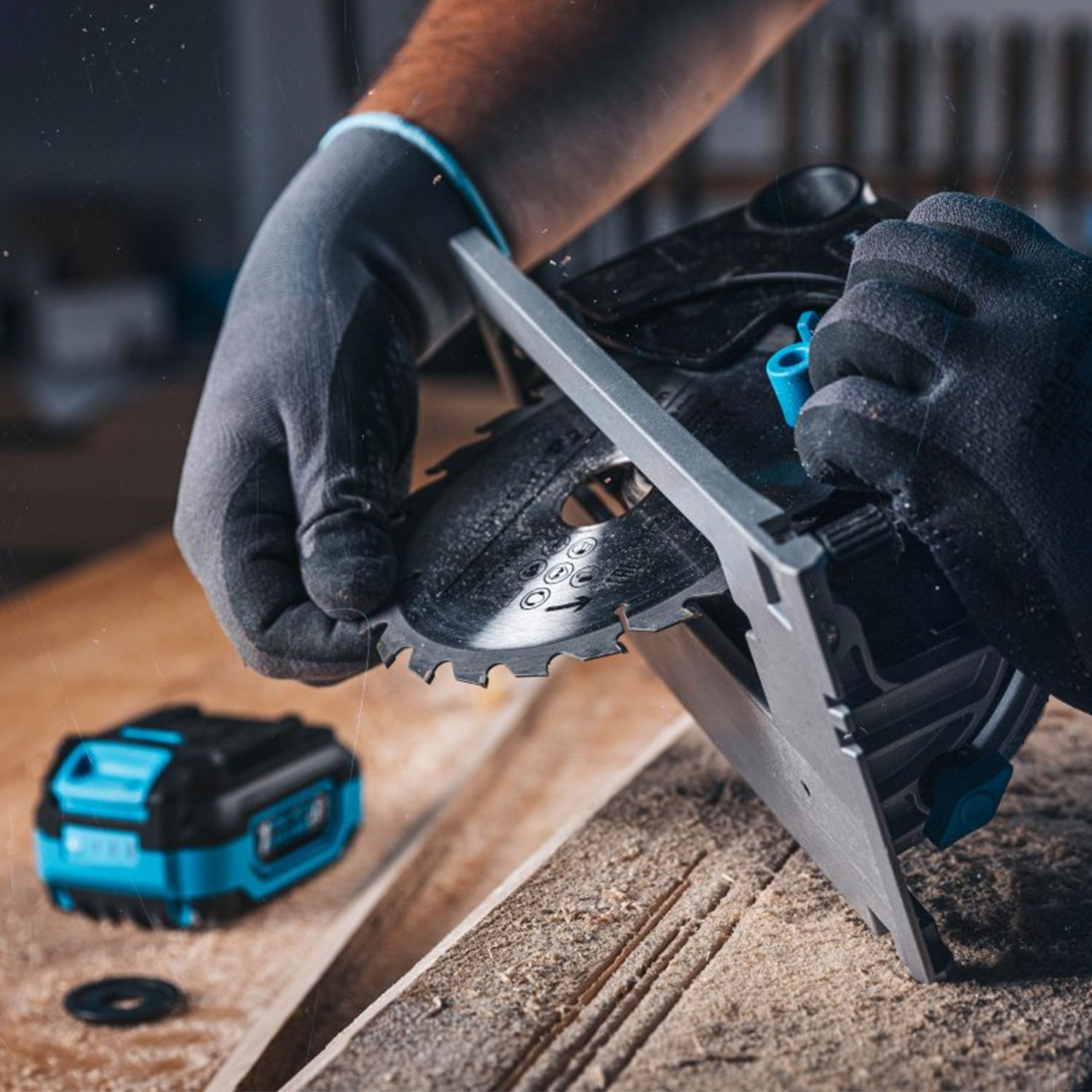 Como Prevenir o Desgaste da Lâmina em Serras Circulares: Prolongue a Vida Útil de Suas Ferramentas Elétricas Como um Profissional